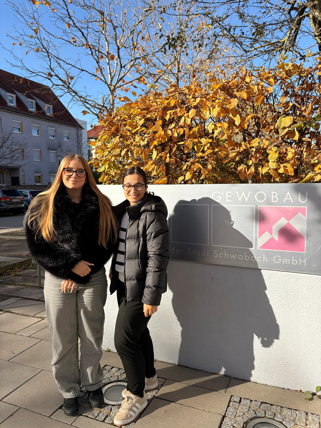Foto: GEWOBAU - Romina und Selin